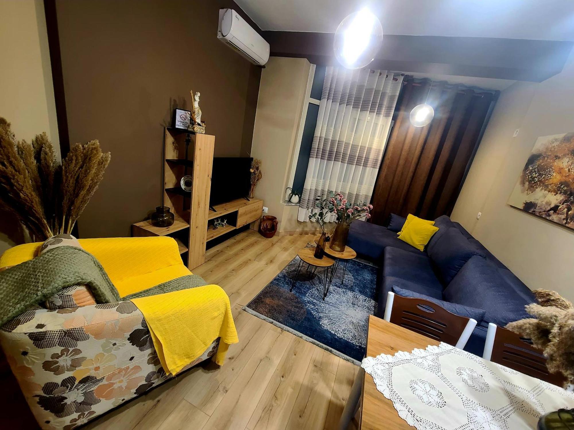 My Guest Base Appartement Tirana Buitenkant foto
