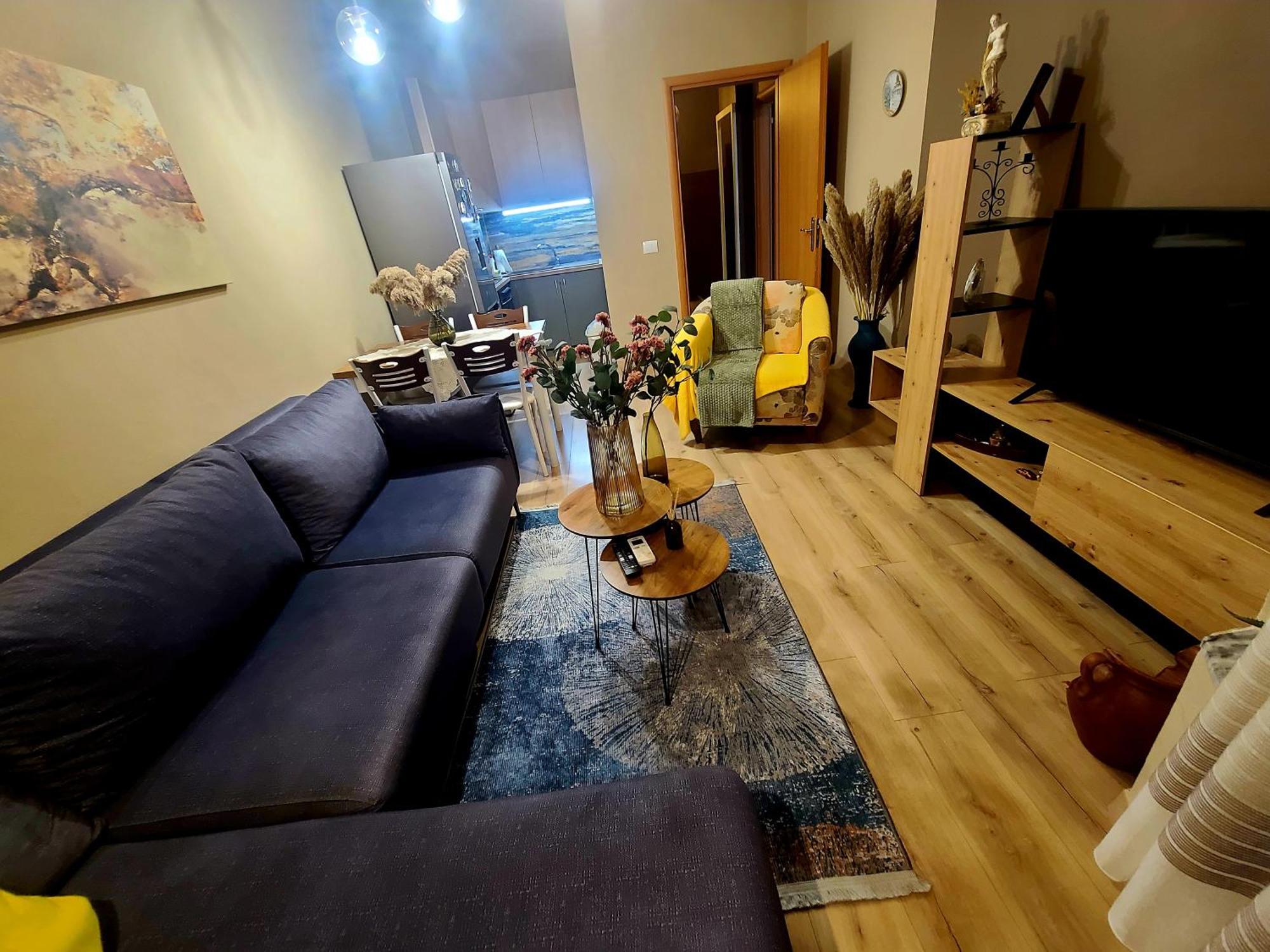 My Guest Base Appartement Tirana Buitenkant foto